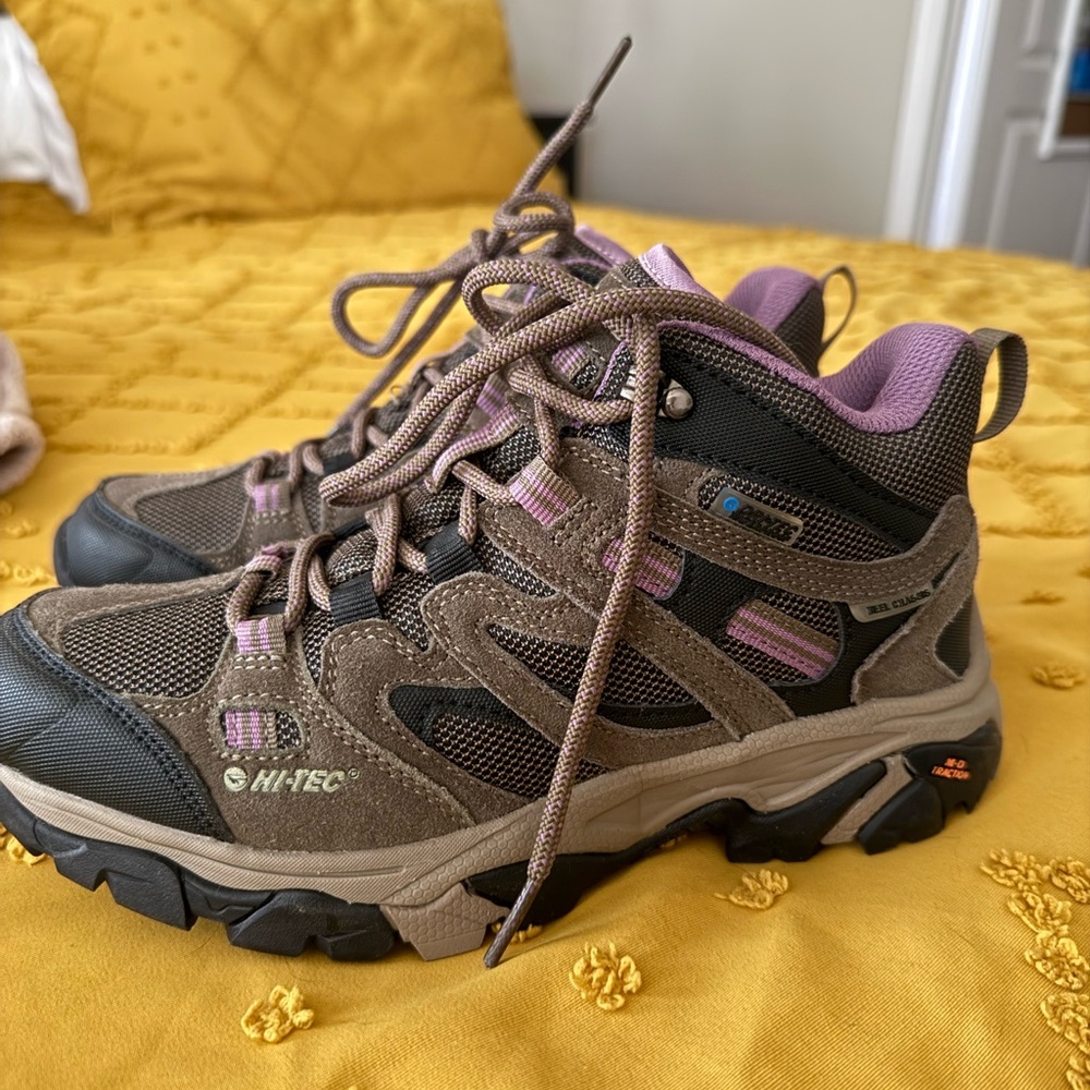 hi-tech waterproof hiking boots women size 6.5